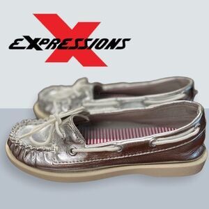 NEW Expressions "Aria" Silver GIrl's Boat Shoes 1